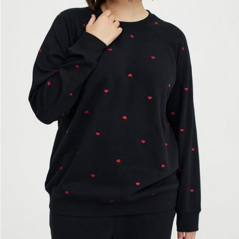 Torrid Cozy Fleece Raglan Sweatshirt-Dainty Heart